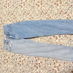 Abercrombie & Fitch Women's Light Blue Ankle Jeans